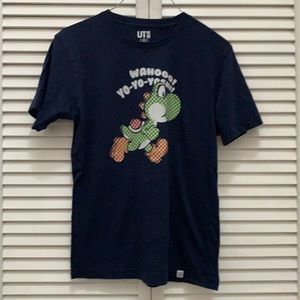 4/$15 sale unisex Uniqlo tee shirt